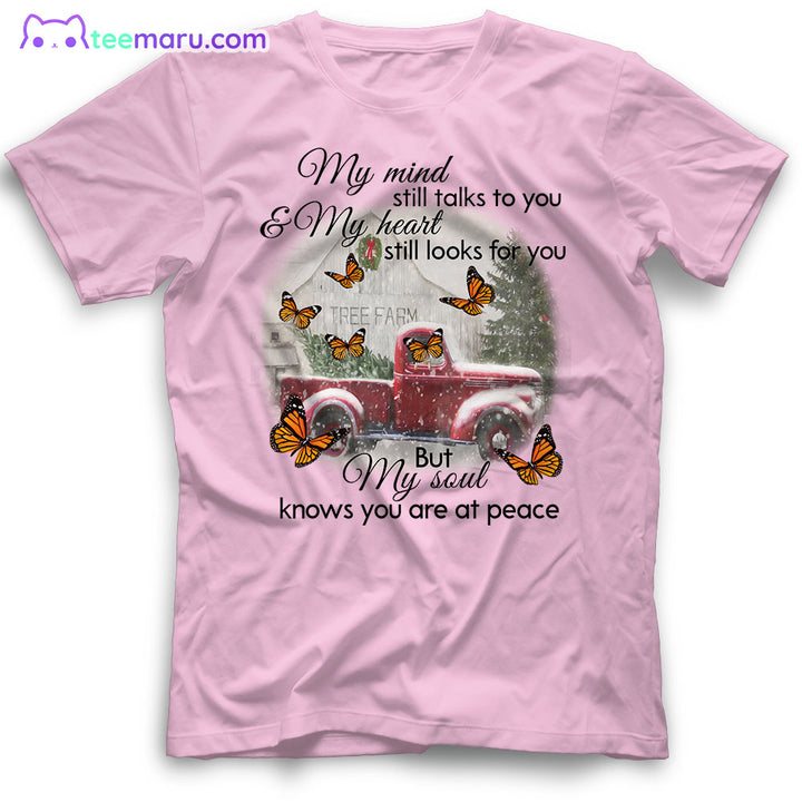 MEBS033 My Mind Still Talks To You Orange Butterfly Christmas Memorial T-Shirt