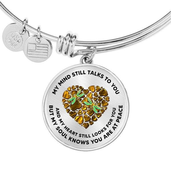 JL1507003 Golden Dragonflies And Gold Heart Circle Adjustable Luxury Bangle with Back Engraving